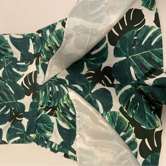 Topshop Palm Bandeau Skort Playsuit; romper size us 4, fits like a size 2 - Picture 4 of 8